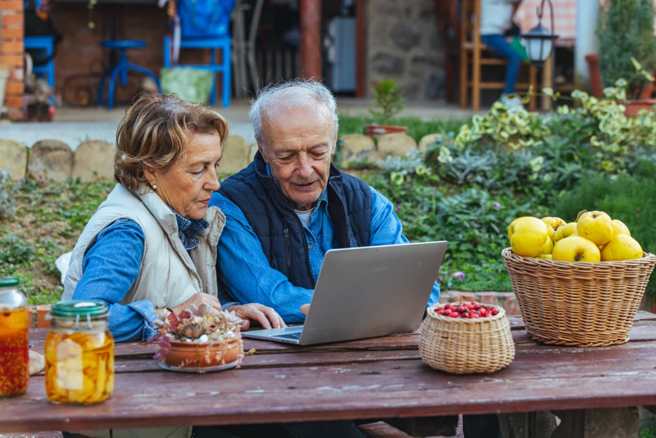 ‘Fancy cars hold no appeal’: My wife and I have a 99% chance of outliving our savings. Why don’t we spend it all? — Mumbai Health news