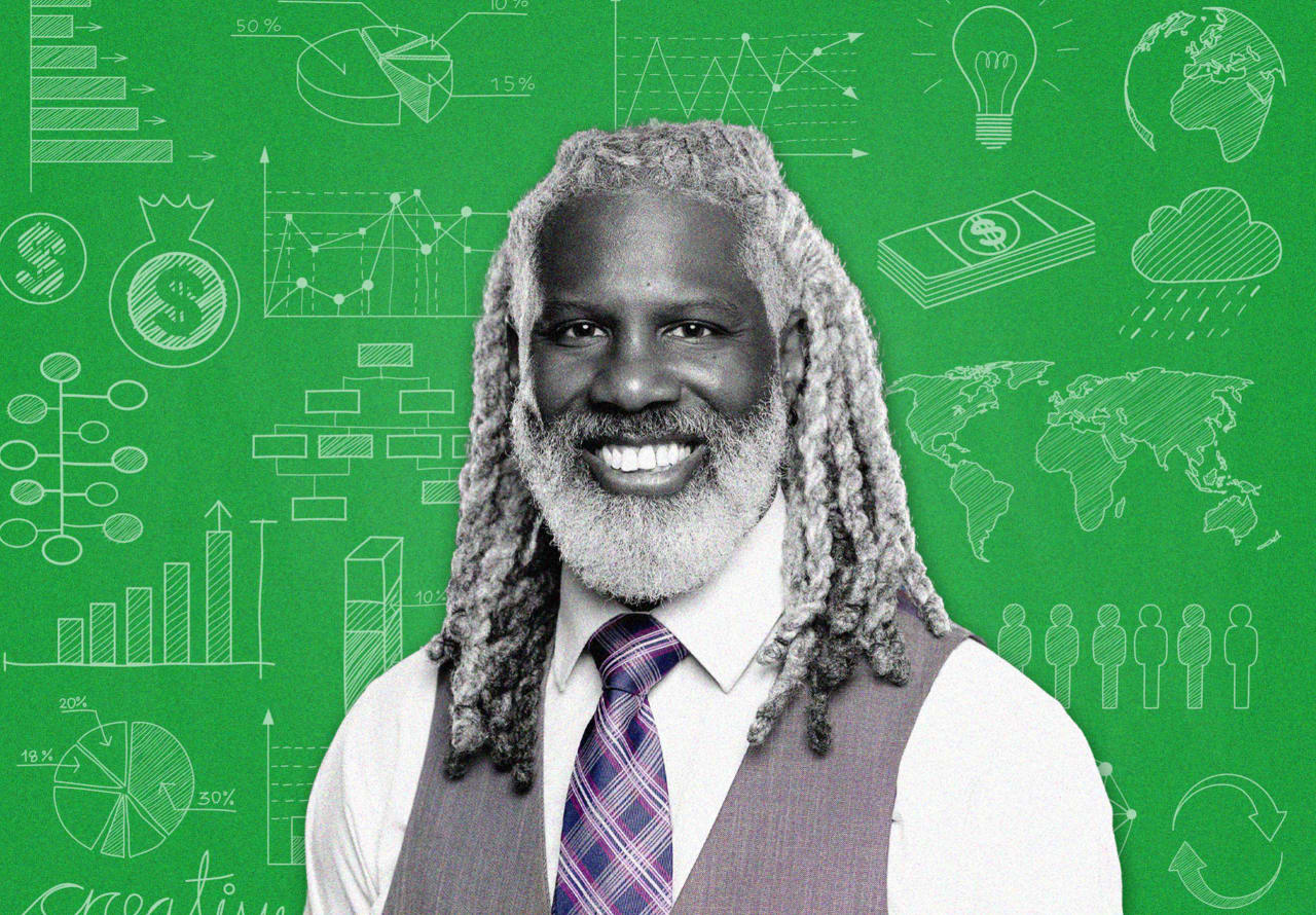 Meet the financial-literacy teacher who helps high-school students open their own Roth IRAs — MarketWatch, Mumbai Schools news
