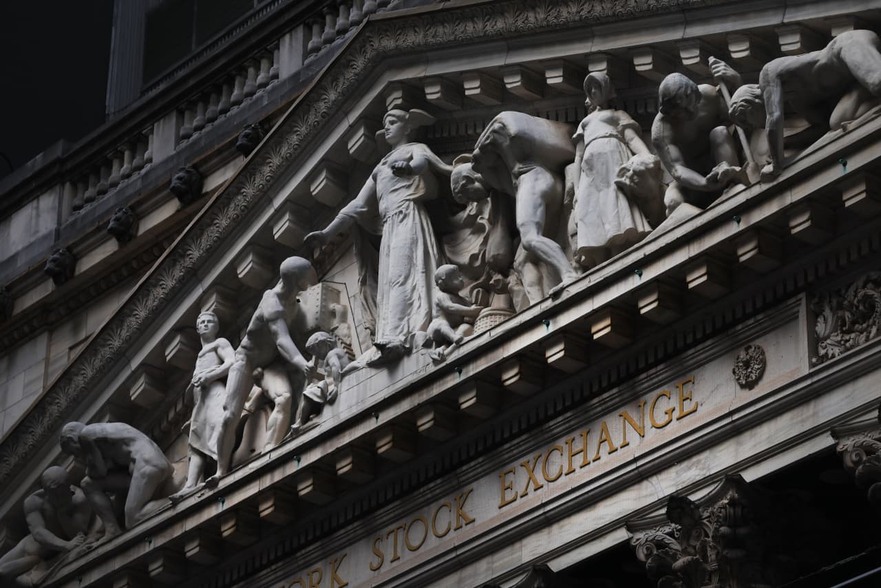 Treasury yields see extreme plunge. Why investors are ducking for cover. — MarketWatch
