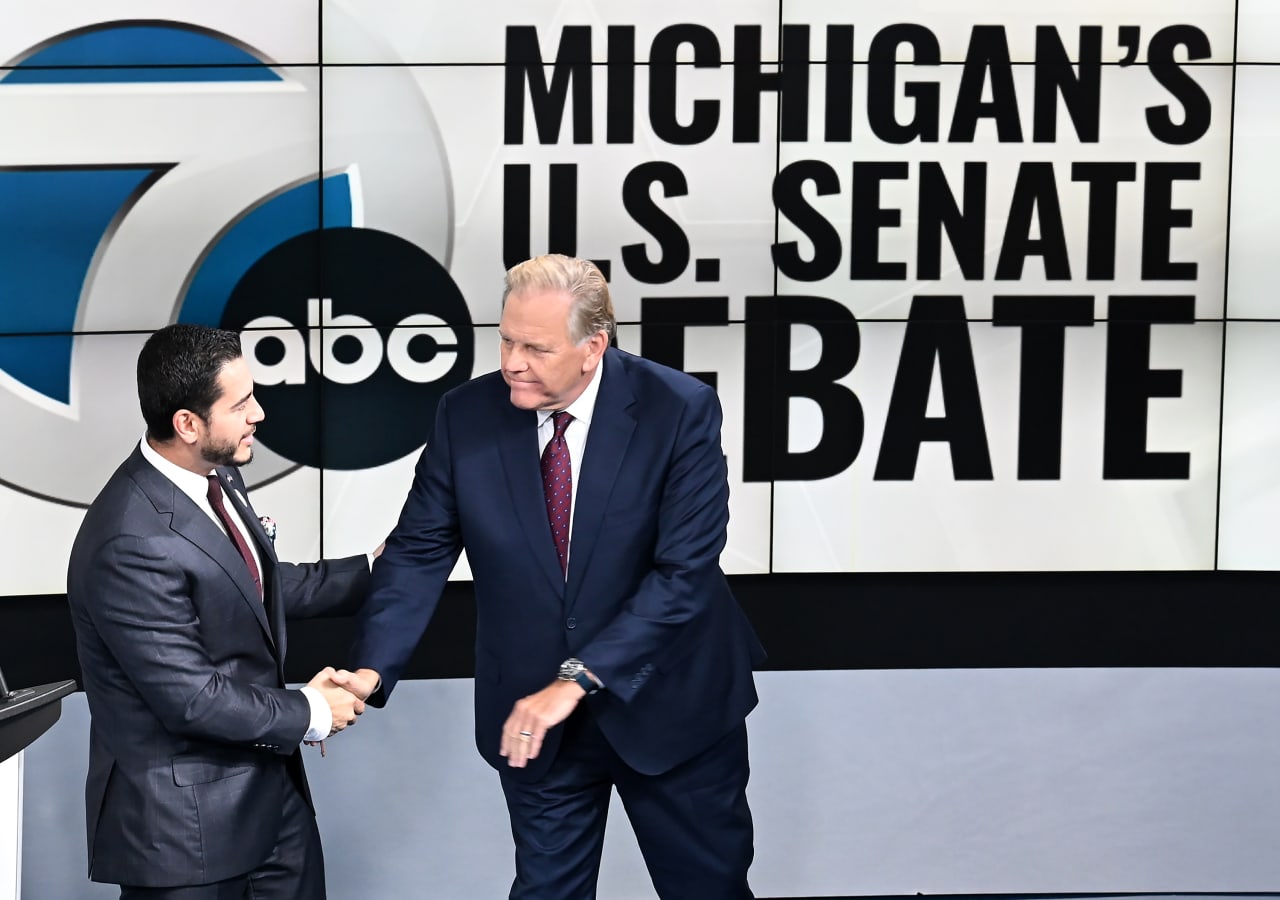 A bigger-than-expected win for Democrats in the midterms could deliver ‘short-lived weakness’ for stocks, strategists say — Mumbai Business news