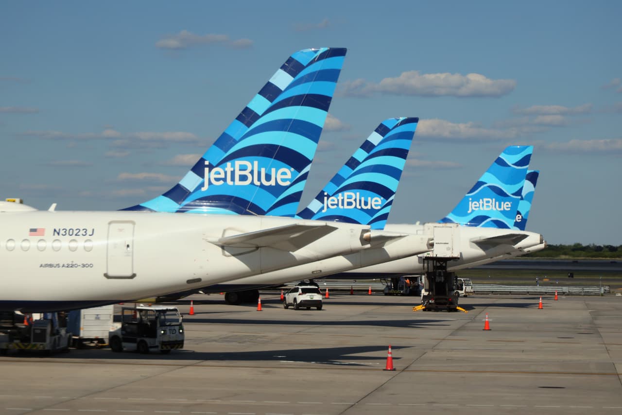 JetBlue has been losing money for years. It just charted a path to profitability. — Mumbai Business news
