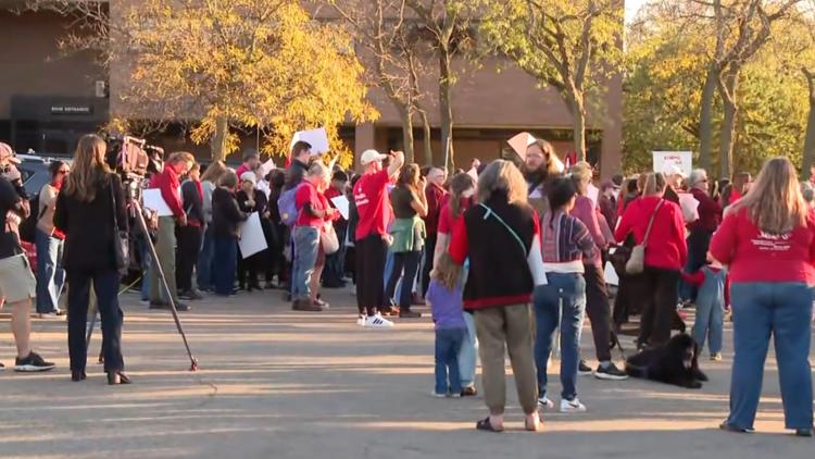 Protesters gather outside St. Paul school board meeting ahead of vote for mid-year cuts — KARE 11 Local, Mumbai Schools news